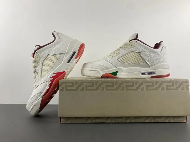 Tênis de basquete Air Jordan 5 branco grená verde 13