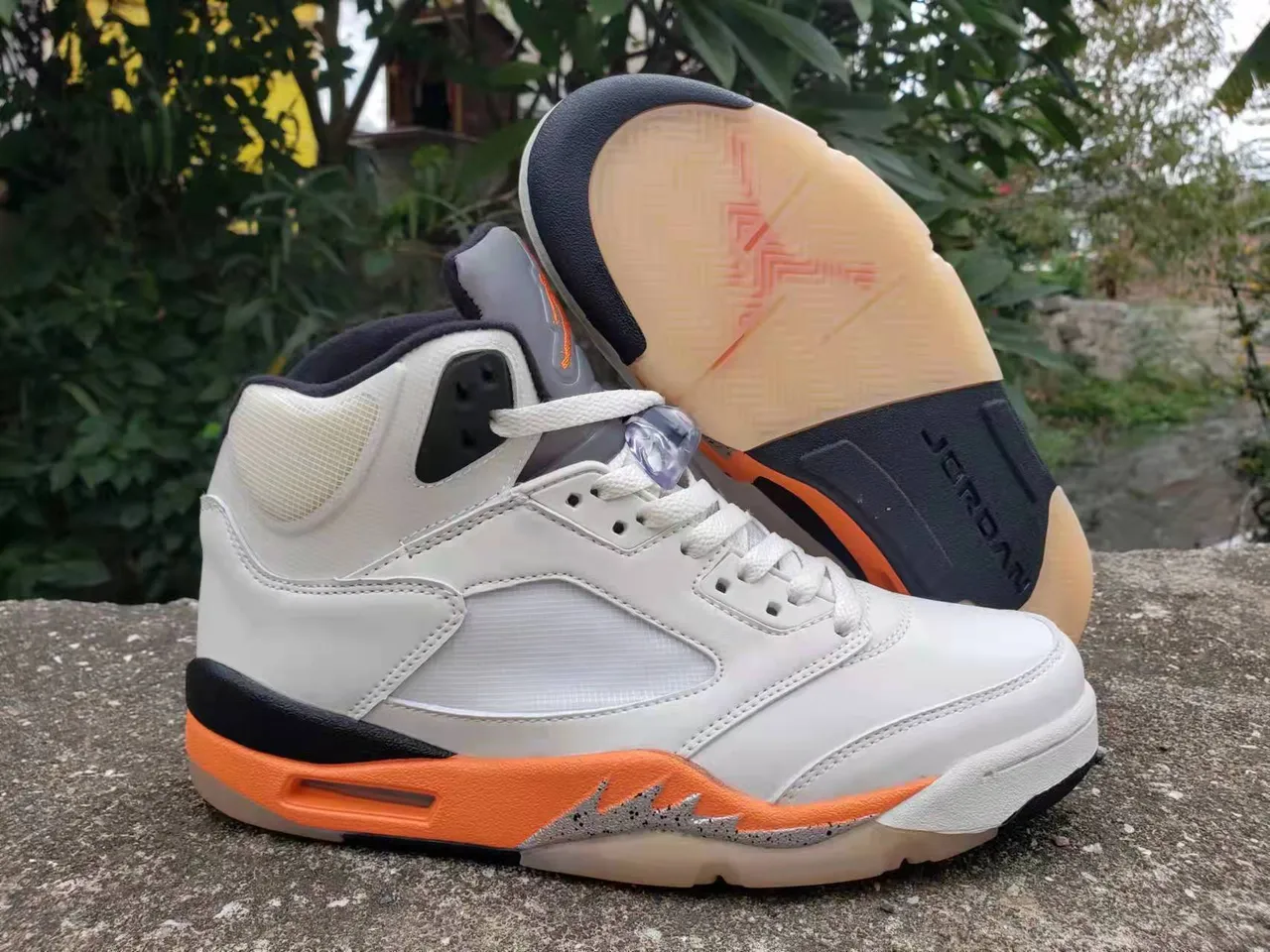 Zapatillas de baloncesto Air Jordan 5 blanco naranja negro 4