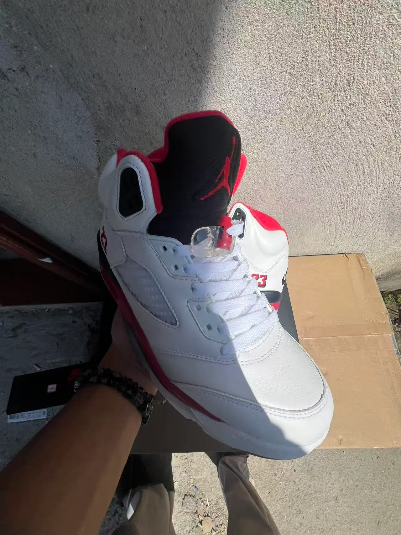 Air Jordan 5 chaussures de basketball blanc rouge noir 2