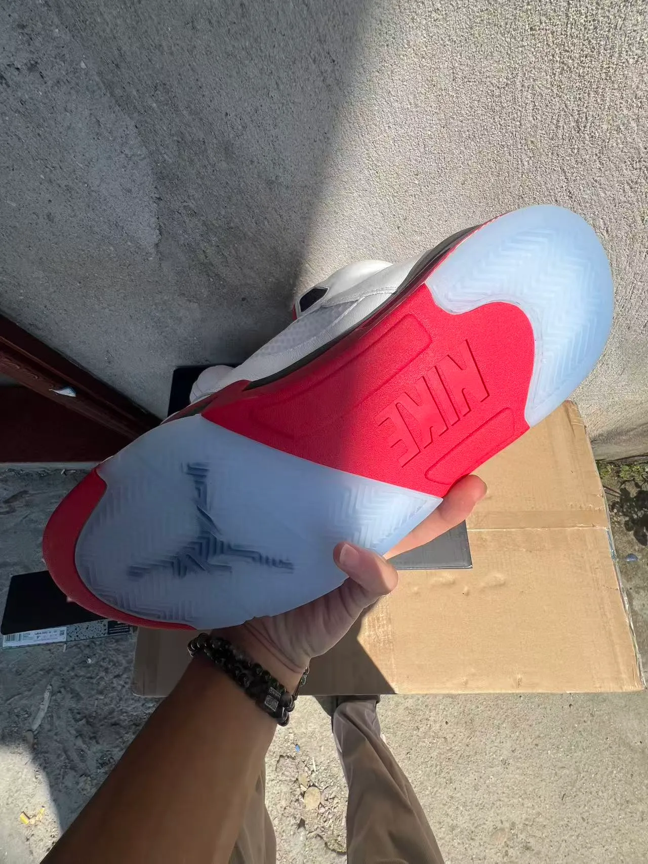 Air Jordan 5 chaussures de basketball blanc rouge noir 6
