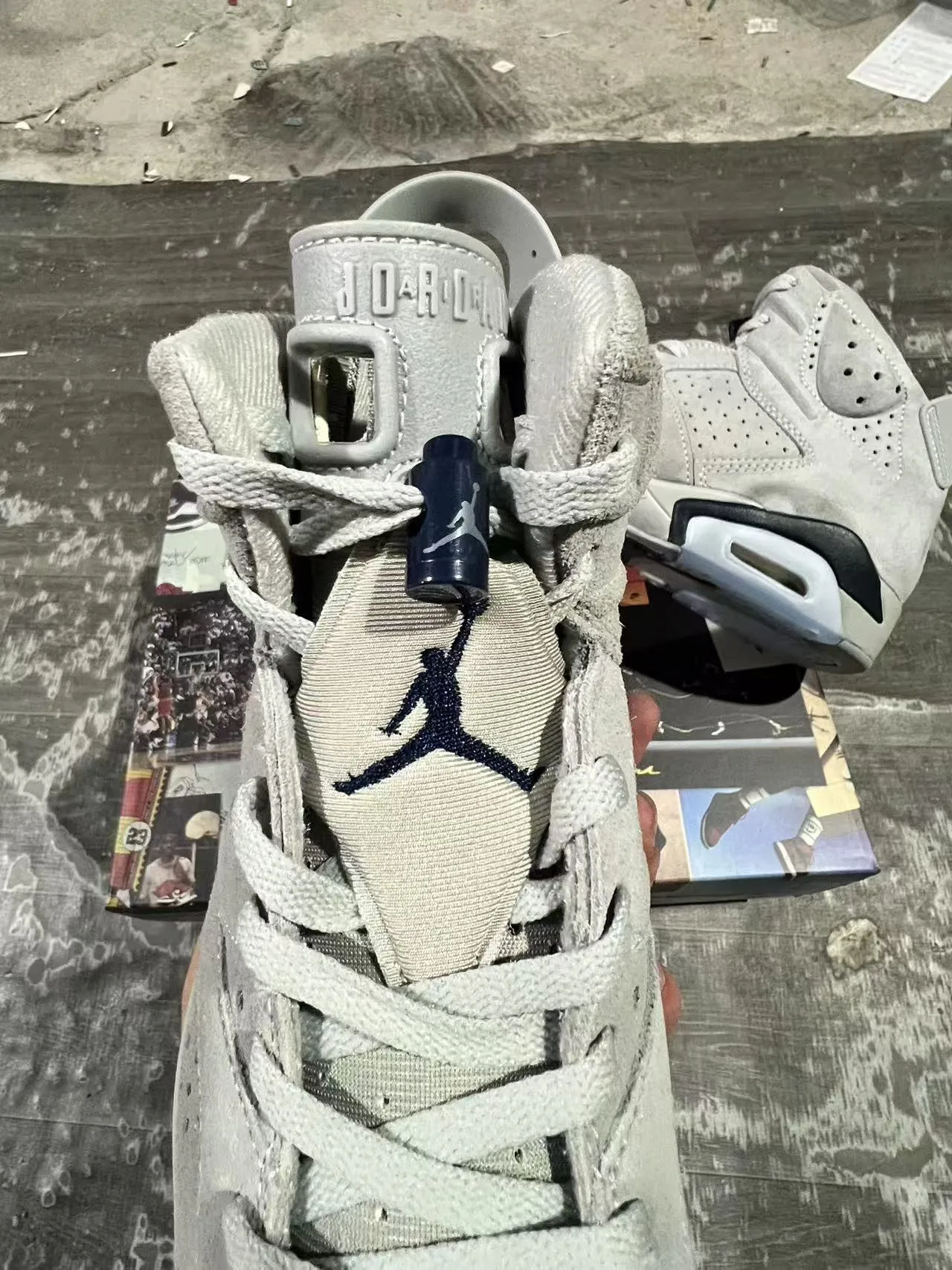 Air Jordan 6 浅灰色麂皮黑白篮球鞋 7