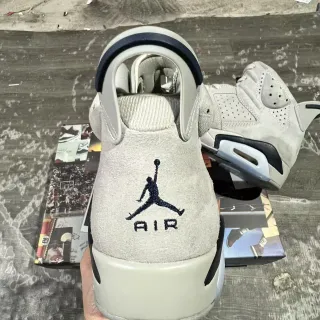 Air Jordan 6 लाइट ग्रे स्वेड काले और सफेद बास्केटबॉल जूते