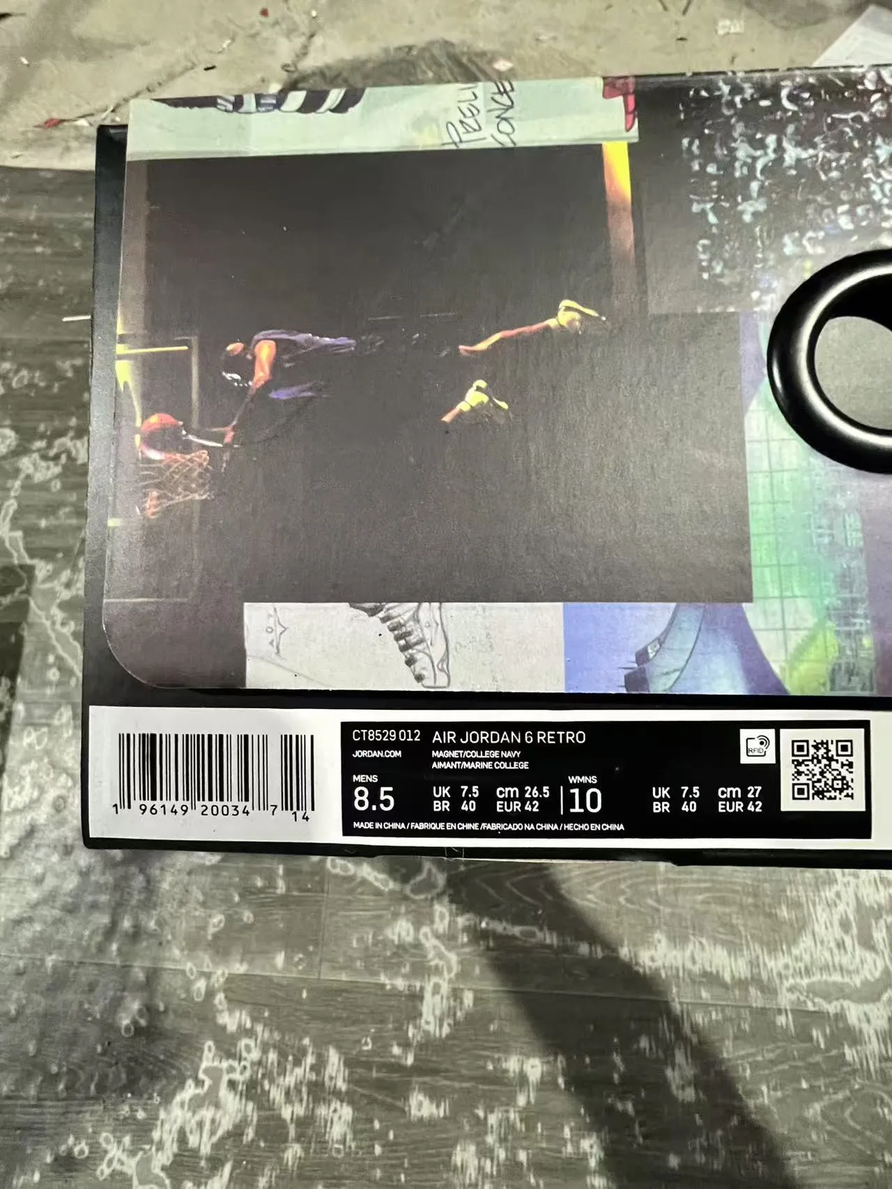 Air Jordan 6 浅灰色麂皮黑白篮球鞋 3