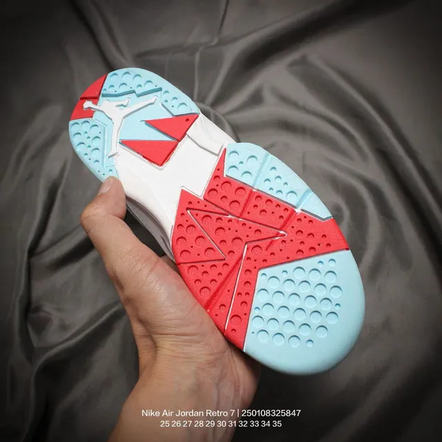 Air Jordan 7 सफेद लाल नीला बच्चों के बास्केटबॉल जूते 24