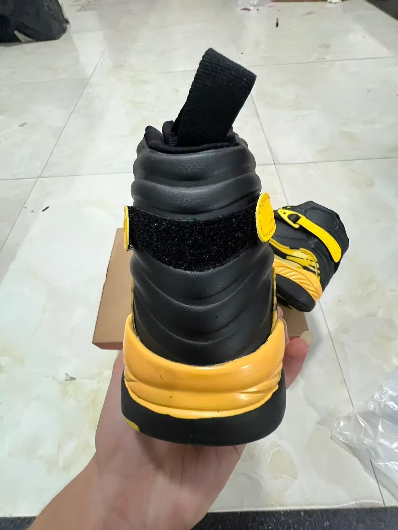 Air Jordan 8 Preto Amarelo Tênis de Basquete 8