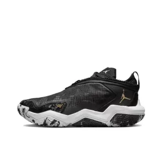 Air Jordan Zion 2 কালো সাদা সোনালী বাস্কেটবল জুতো