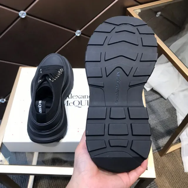 Alexander McQueen Oversized Sneaker Black Lifestyle Sneakers 4