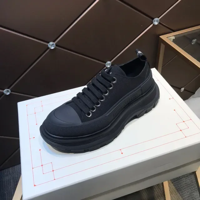 Alexander McQueen Oversized Sneaker Black Lifestyle Sneakers 7