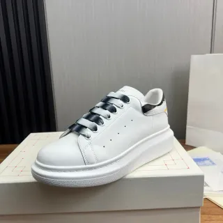 Alexander McQueen Oversized Sneaker White Black Platform Sole Smooth Leather Upper Lifestyle Sneakers