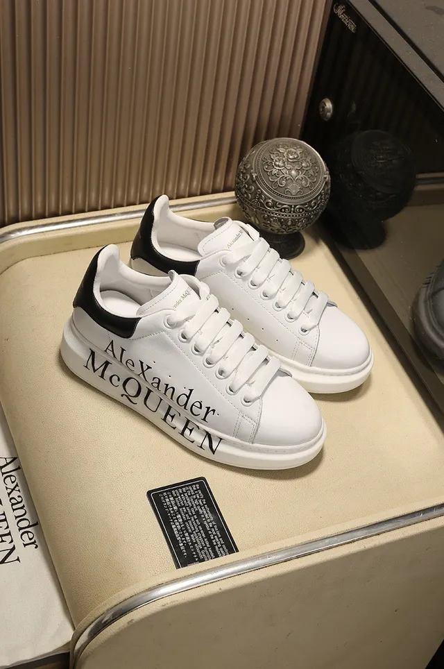 Alexander McQueen Oversized Sneaker White Black Silhouette Bold Side Logo Print Lifestyle Sneakers 7