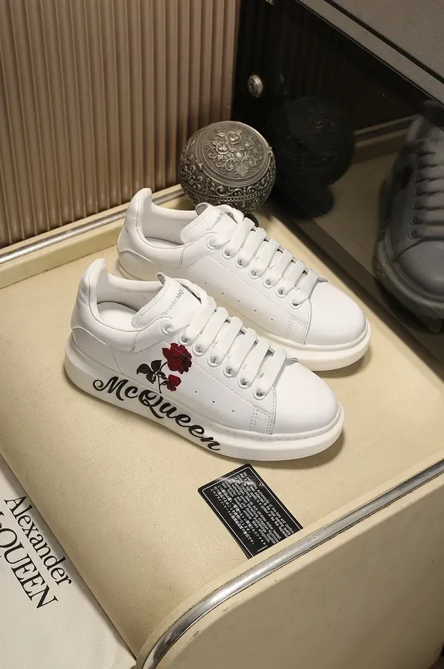 Alexander McQueen 白色绣花玫瑰 宽松生活方式运动鞋 7