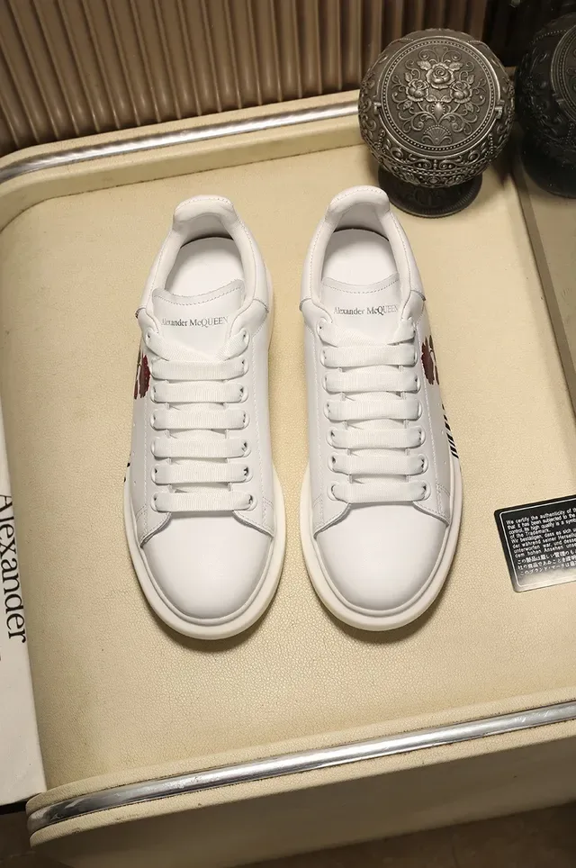 Alexander McQueen 白色绣花玫瑰 宽松生活方式运动鞋 8