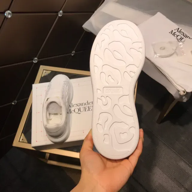 Alexander McQueen Zapatillas Lifestyle Oversized Blancas 4