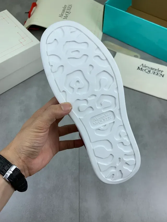 Alexander McQueen White Pink Oversized Sole Metallic Heel Tab Lifestyle Sneakers 2