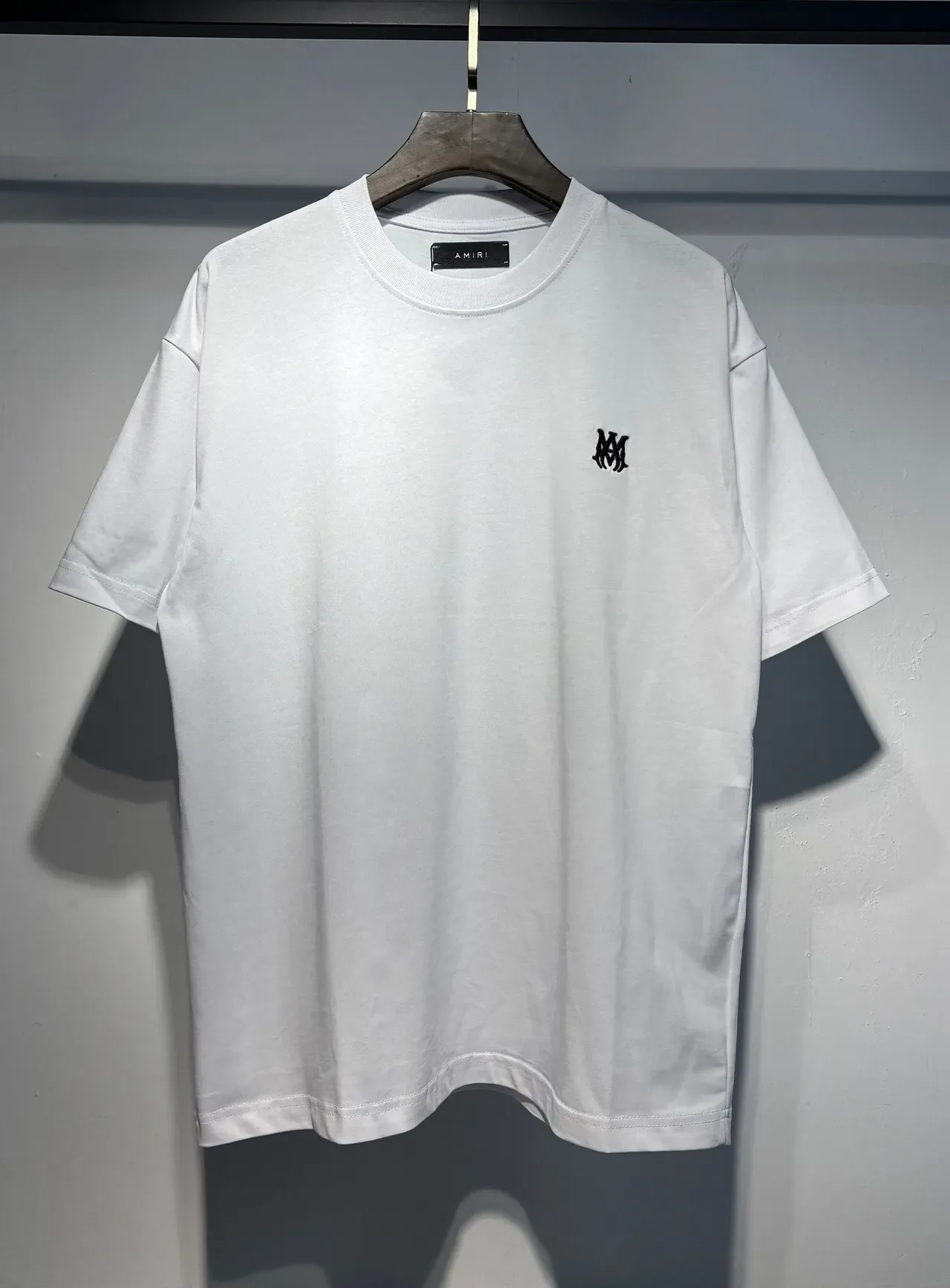 T-shirt col rond Amiri à logo brodé 9
