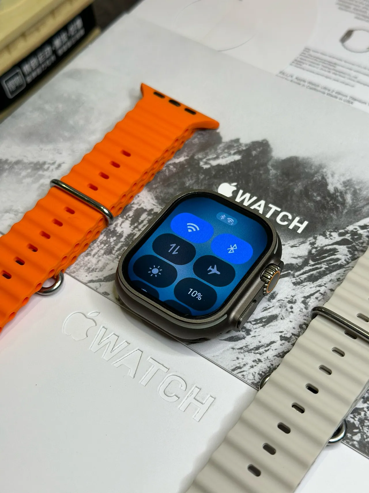 Apple Ultra 灰橙 坚固方形 Case 抬高 Titanium Style Bezel 运动手表 6