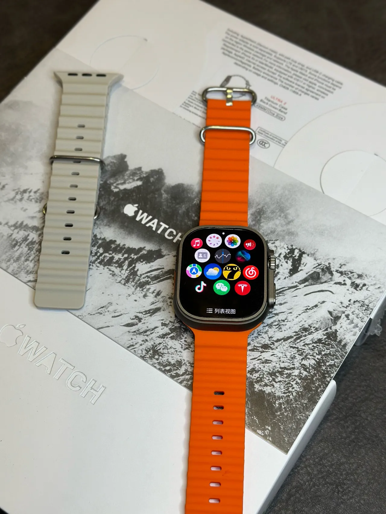 Apple Ultra 灰橙 坚固方形 Case 抬高 Titanium Style Bezel 运动手表 17