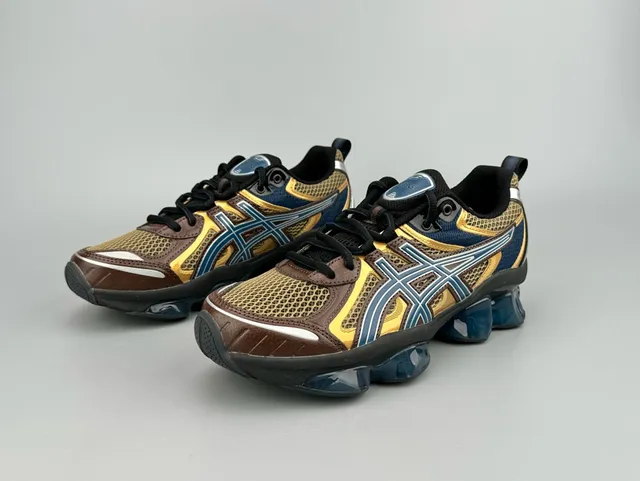 ASICS 棕金 层叠网面和合成鞋面 虎纹 Logo 跑鞋 6