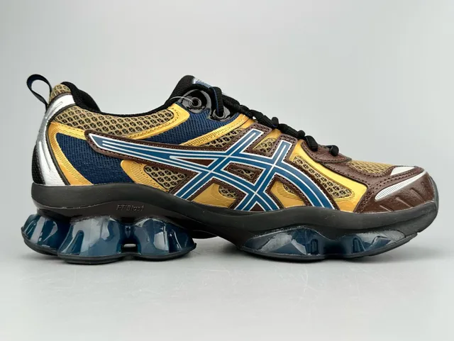 ASICS 棕金 层叠网面和合成鞋面 虎纹 Logo 跑鞋 9