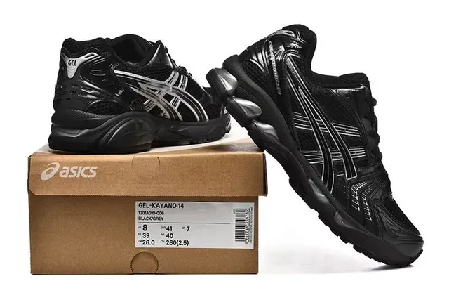ASICS Gel-Kayano Black Silver Running Shoes 6