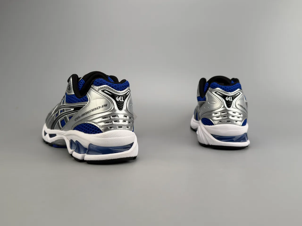 ASICS Gel-Kayano Silver and Royal Blue أحذية الجري 8