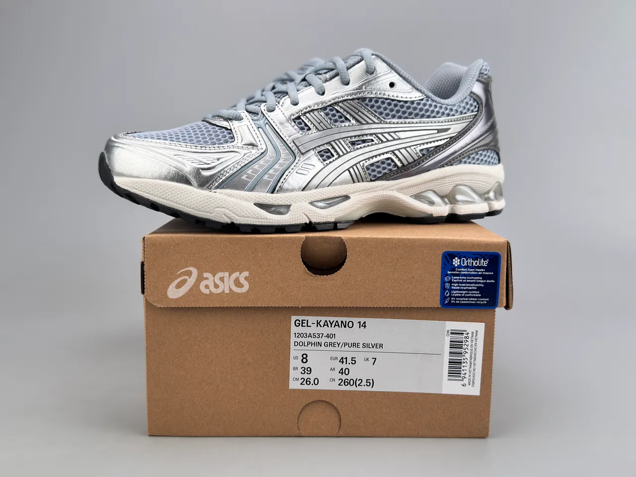 ASICS Gel-Kayano চাঁদি মেটালিক দৌড়ের জুতা 4