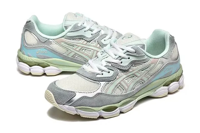 ASICS Gray Green Layered Synthetic Cage Mesh-Suede Hybrid Upper Running Shoes 3