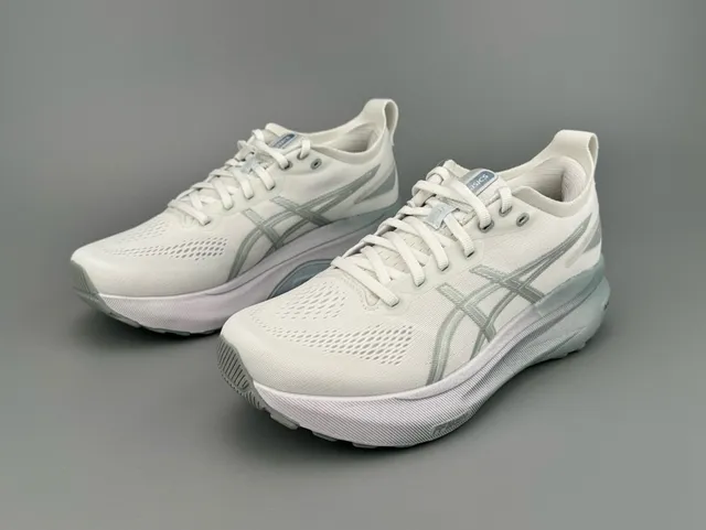 ASICS White Green Engineered Mesh Upper Lightweight Road Runner Running Shoes 4