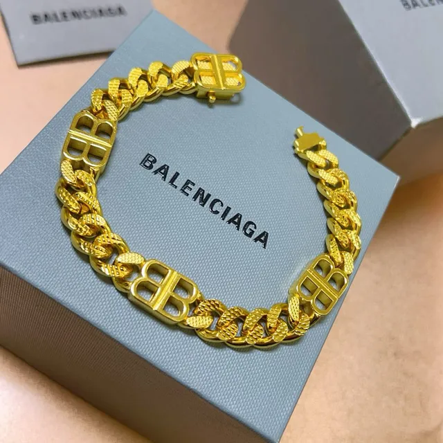 Balenciaga BB Chain গোল্ড-টোন কার্ব-লিঙ্ক ব্রেসলেট 2