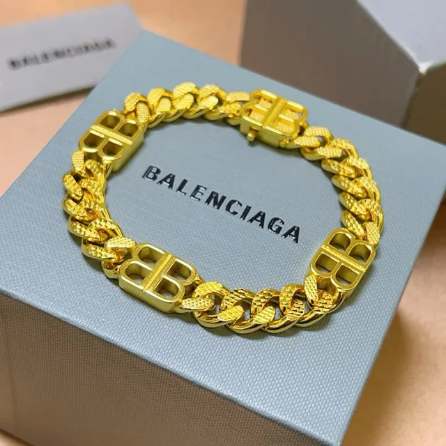 Balenciaga BB Chain গোল্ড-টোন কার্ব-লিঙ্ক ব্রেসলেট 6