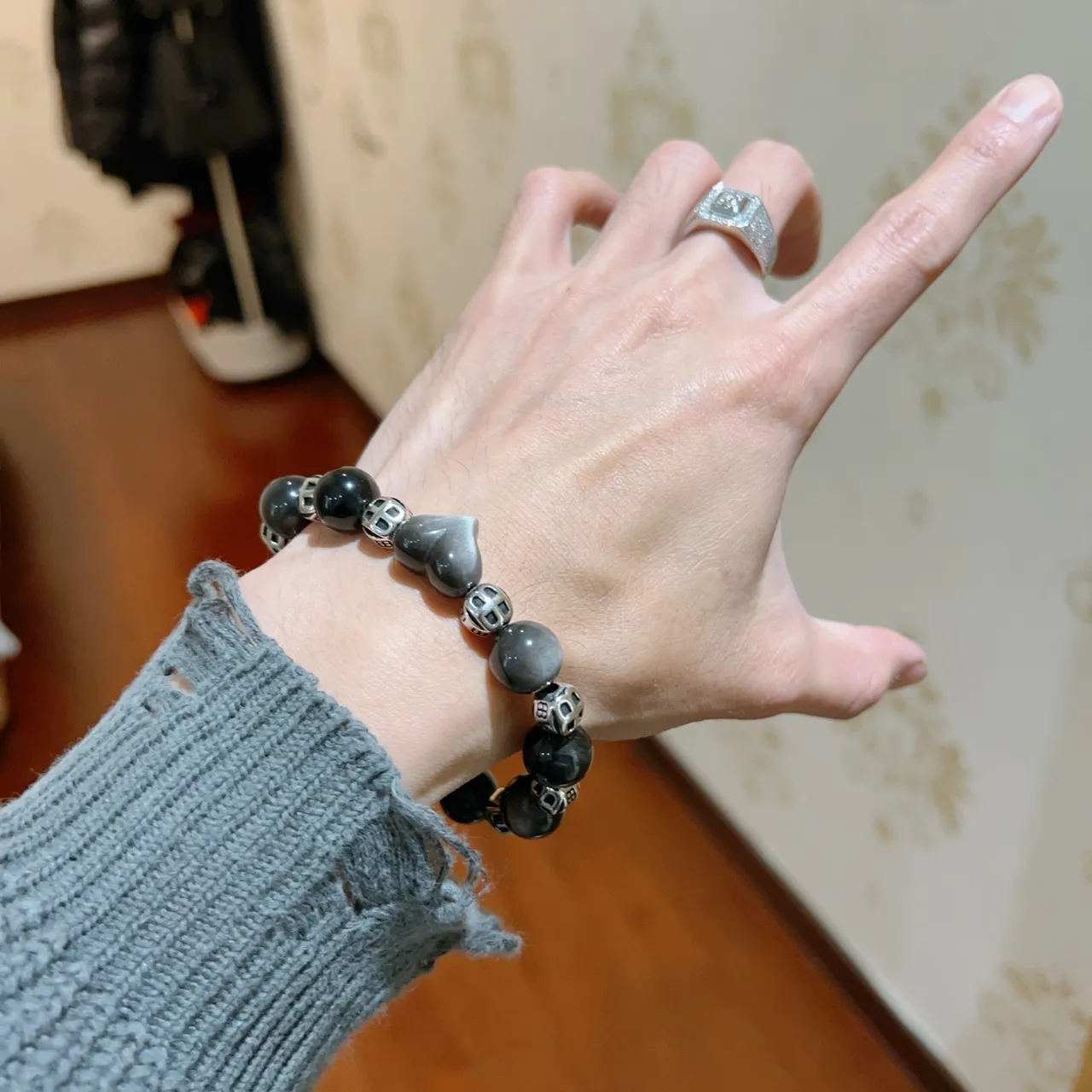 Balenciaga BB Logo Beaded Heart Bracelet 4