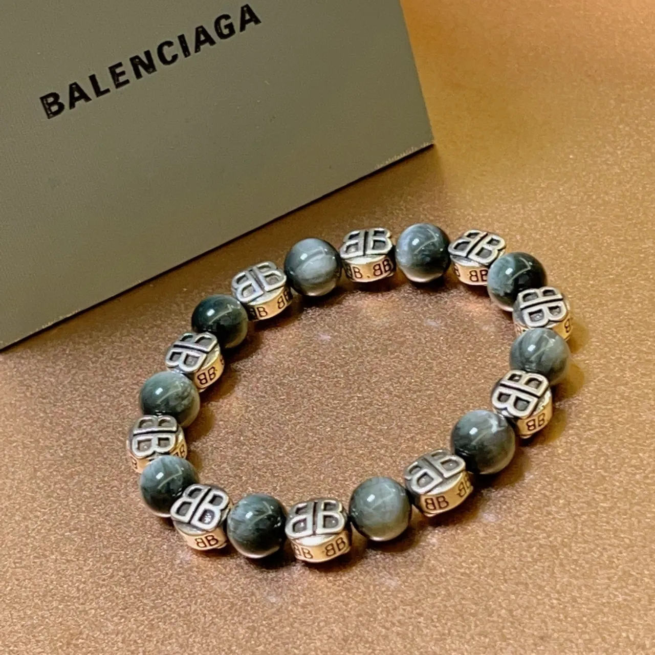 Balenciaga BB Logo Bracelet 灰银珠串大理石手链 2