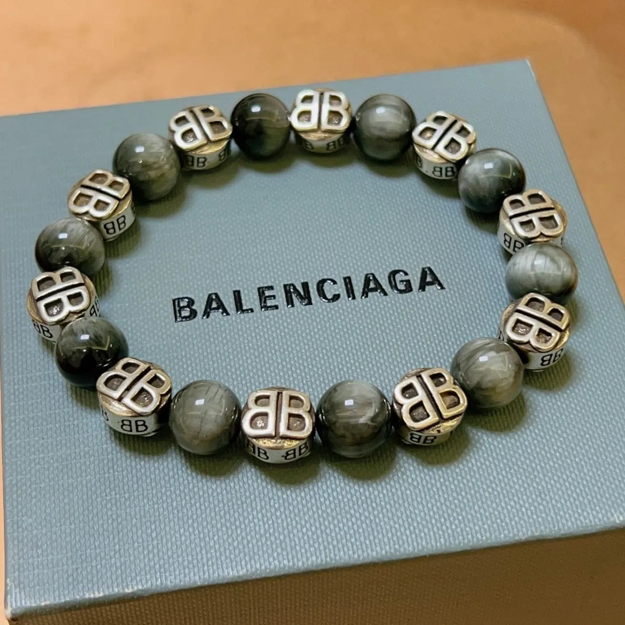 Balenciaga BB Logo Bracelet 灰银珠串大理石手链 5