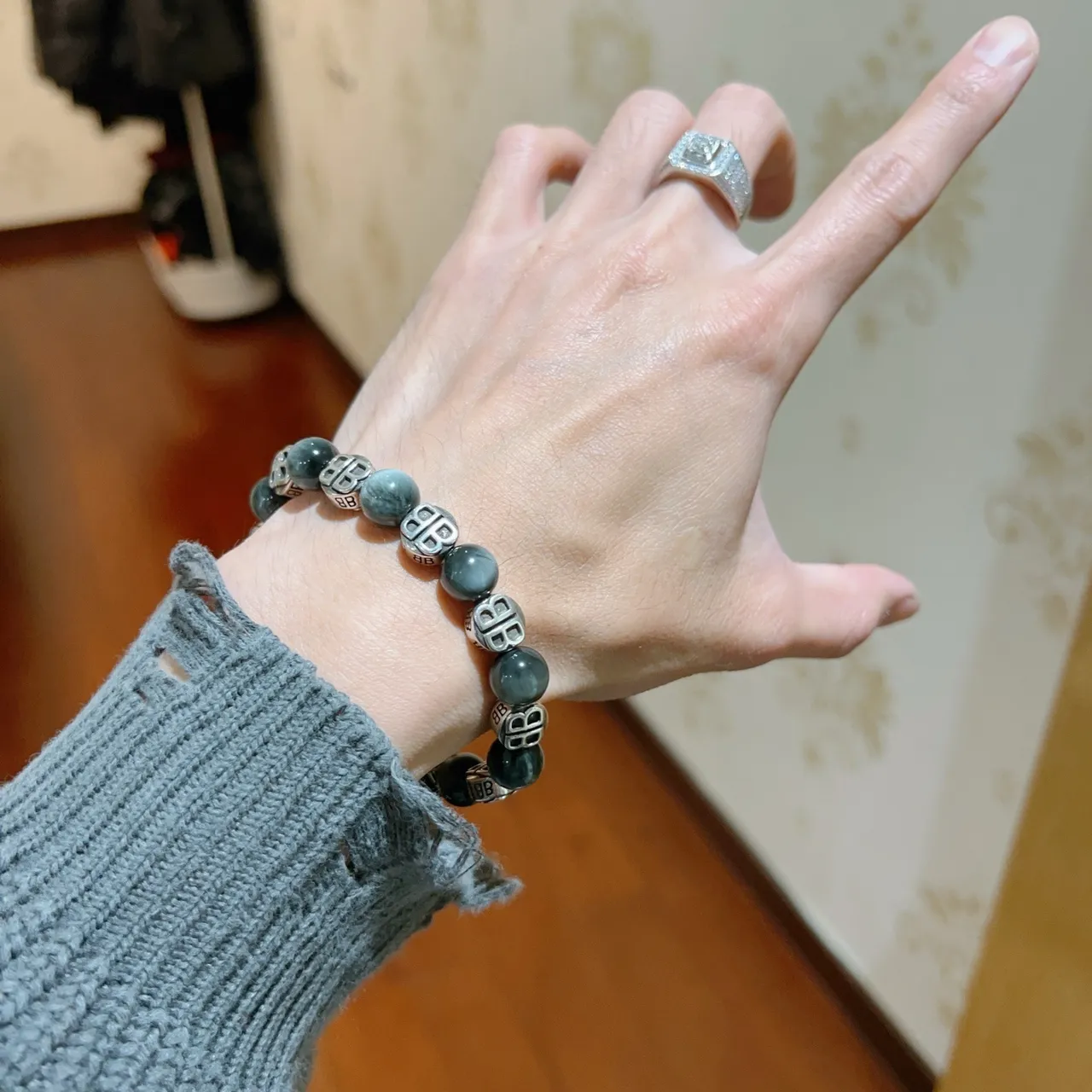 Balenciaga BB Logo Bracelet 灰银珠串大理石手链 8
