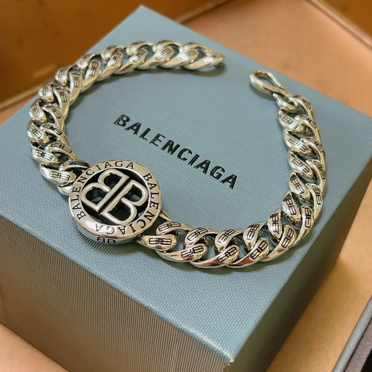 Pulseira Balenciaga BB Logo Corrente Chunky Curb-Link Prateada 6
