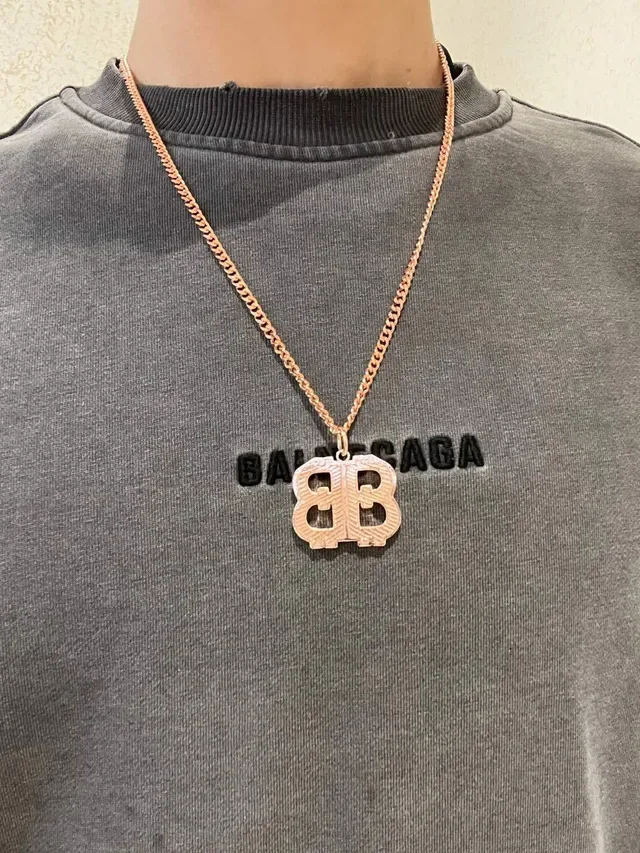قلادة بالنسقاجا BB Monogram كيرب لينك لون ذهبي وردي 7