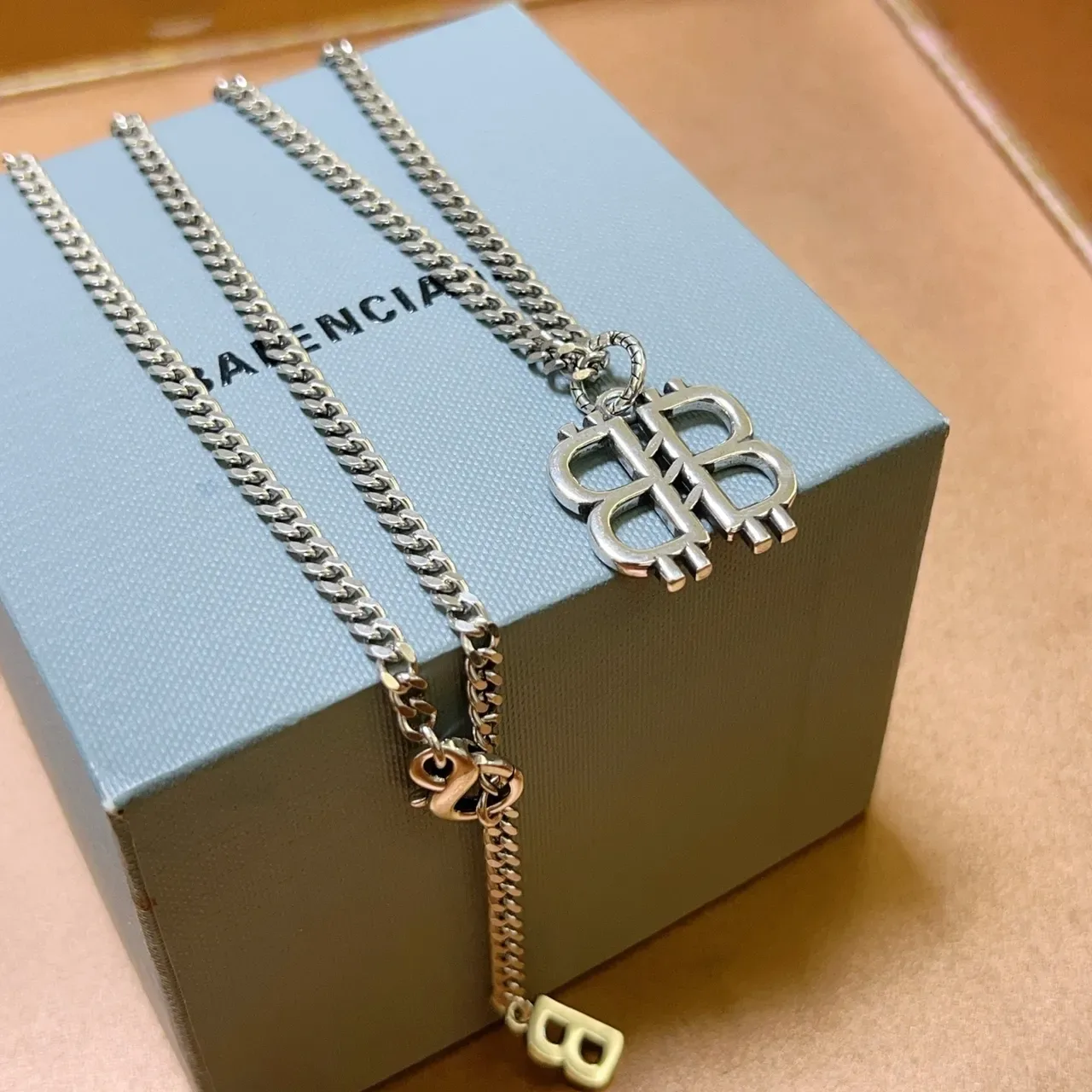 Balenciaga BB Necklace Silver Curb Chain Interlocked Logo Pendant Necklace 9