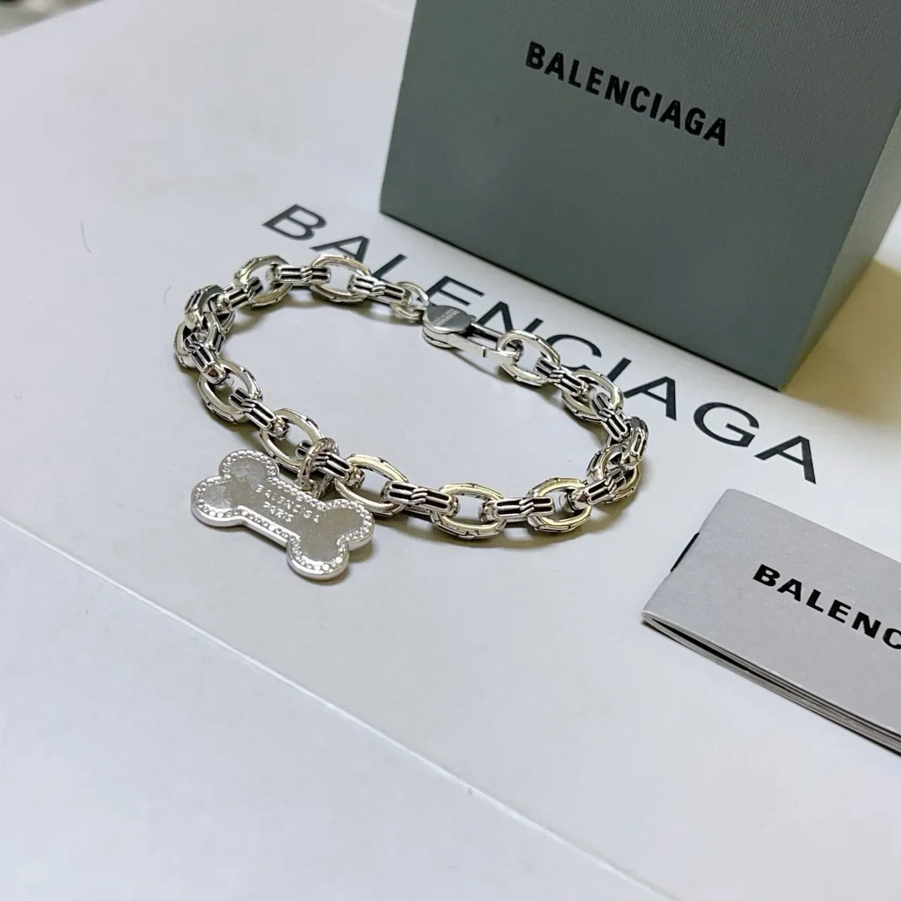 Bracelet Balenciaga Bone Charm Argent et Doré 3
