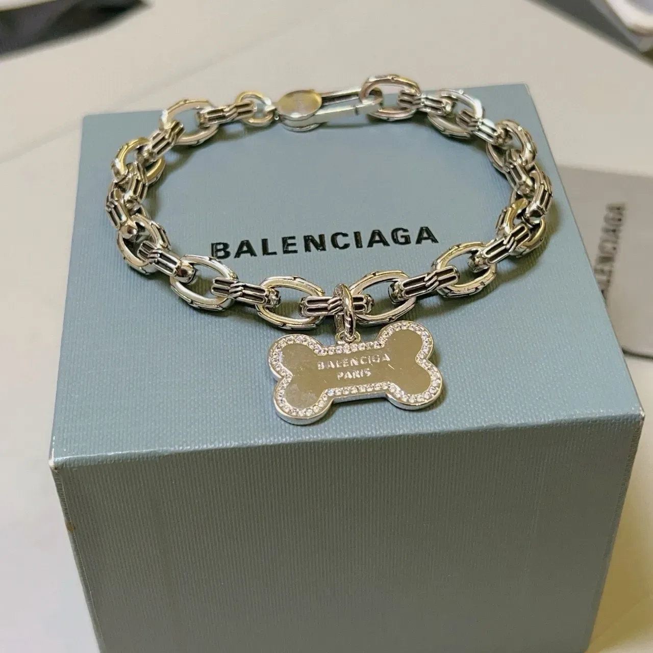 Bracelet Balenciaga Bone Charm Argent et Doré 6