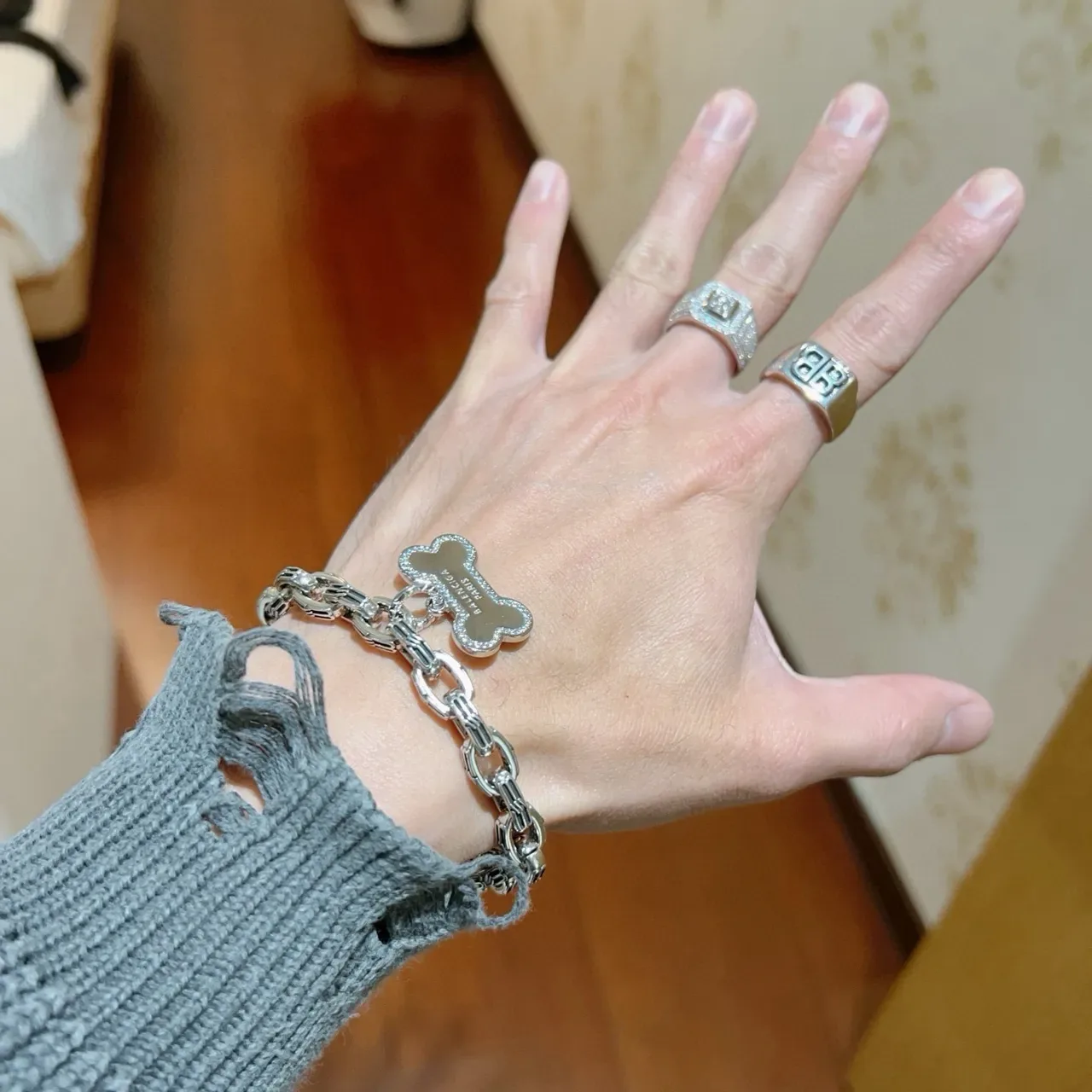 Bracelet Balenciaga Bone Charm Argent et Doré 7