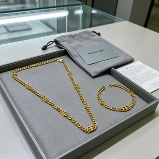 Balenciaga 黄金 粗链 Logo集成链接 项链