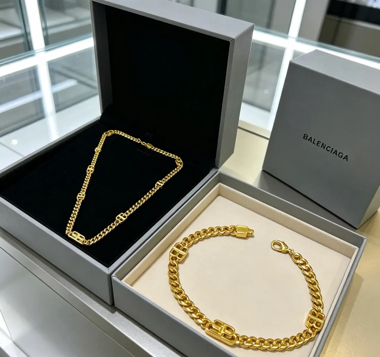 Balenciaga 黄金 粗链 Logo集成链接 项链 10