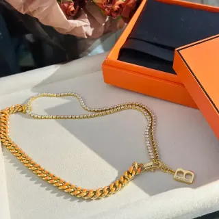 Balenciaga Collar de cadena curb con esmalte naranja dorada de doble cadena