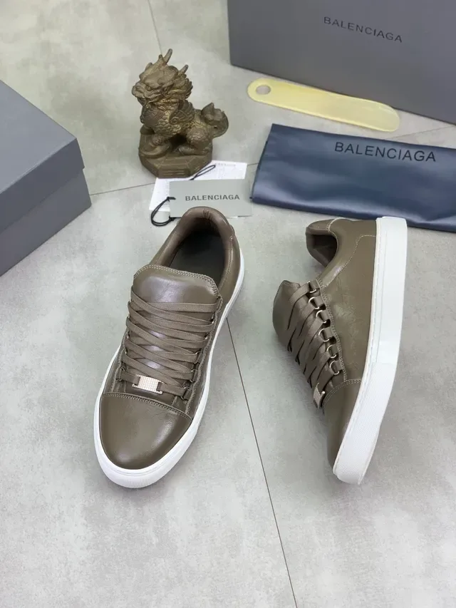 Balenciaga ধূসর সাদা চামড়া প্ল্যাটফর্ম সোল লাইফস্টাইল স্নিকার্স 5