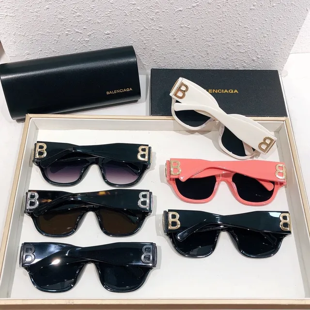 Balenciaga Hourglass Black Gradient Sunglasses 4