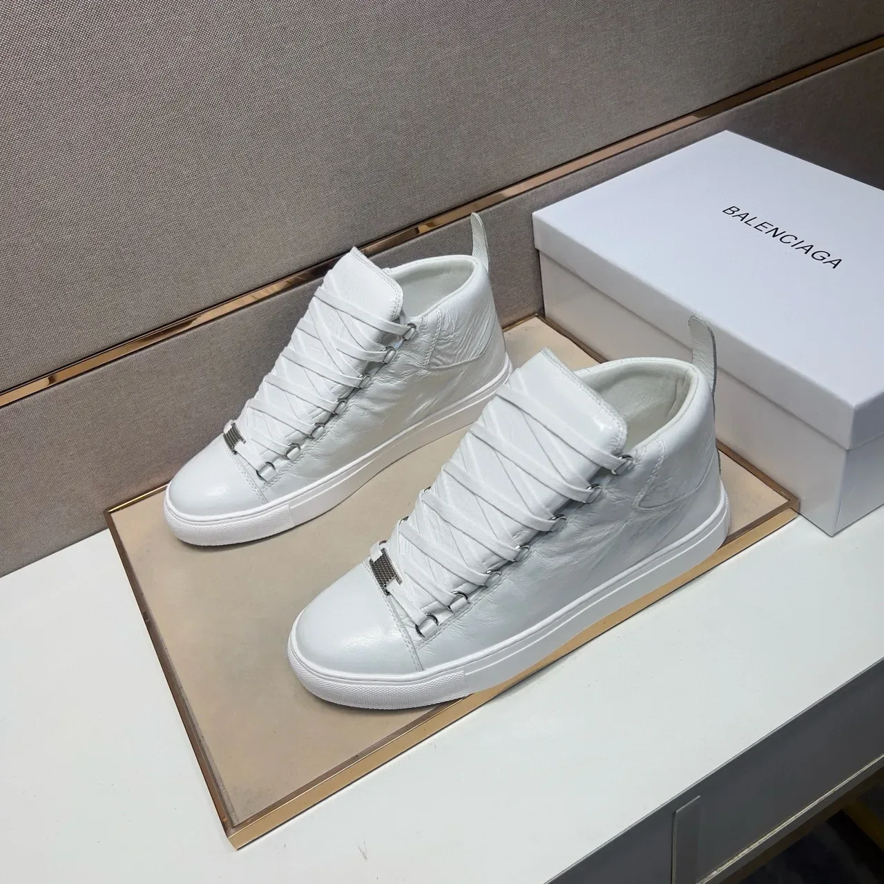 Balenciaga Le Cagole White Crinkled Leather Lifestyle Sneaker 2