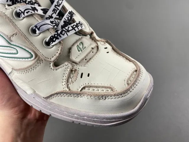 Balenciaga Runner بيج أخضر طبقة جلد علوية طباعة جرافيتي أربطة أحذية أسلوب حياة 2