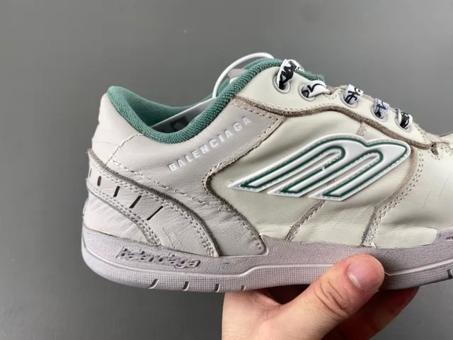 Balenciaga Runner بيج أخضر طبقة جلد علوية طباعة جرافيتي أربطة أحذية أسلوب حياة 3