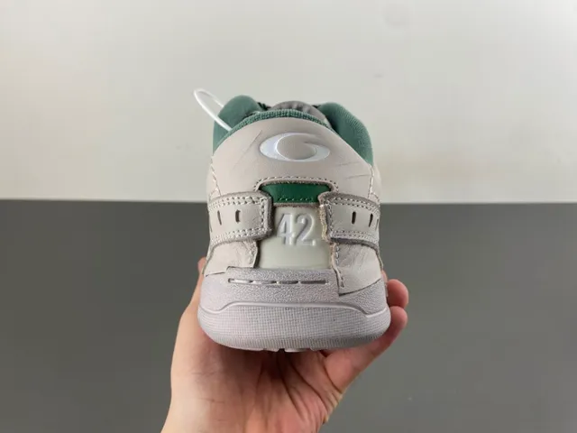 Balenciaga Runner بيج أخضر طبقة جلد علوية طباعة جرافيتي أربطة أحذية أسلوب حياة 4