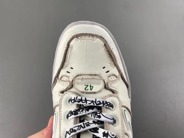 Balenciaga Runner بيج أخضر طبقة جلد علوية طباعة جرافيتي أربطة أحذية أسلوب حياة 5